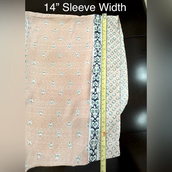 Like New!! BCBG MAXAZRIA - Caiti Kimono Sleeve Romper - Blush Pink - Size XS - Picture 11 of 16